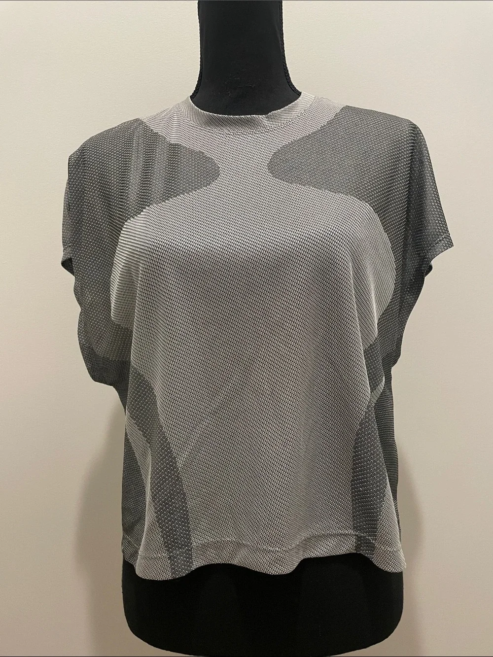 Nike Grey & White Short Sleeve Performance Tee